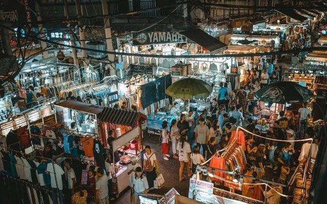 東方和利︱“地?cái)偨?jīng)濟(jì)”復(fù)蘇，人間煙火氣，才最是詩(shī)意！